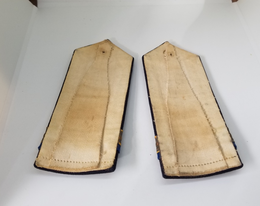 ÜZERİ SIRMA İŞÇİLİKLİ OSMANLI DÖNEMİ DENİZCİ SUBAY APOLETİ