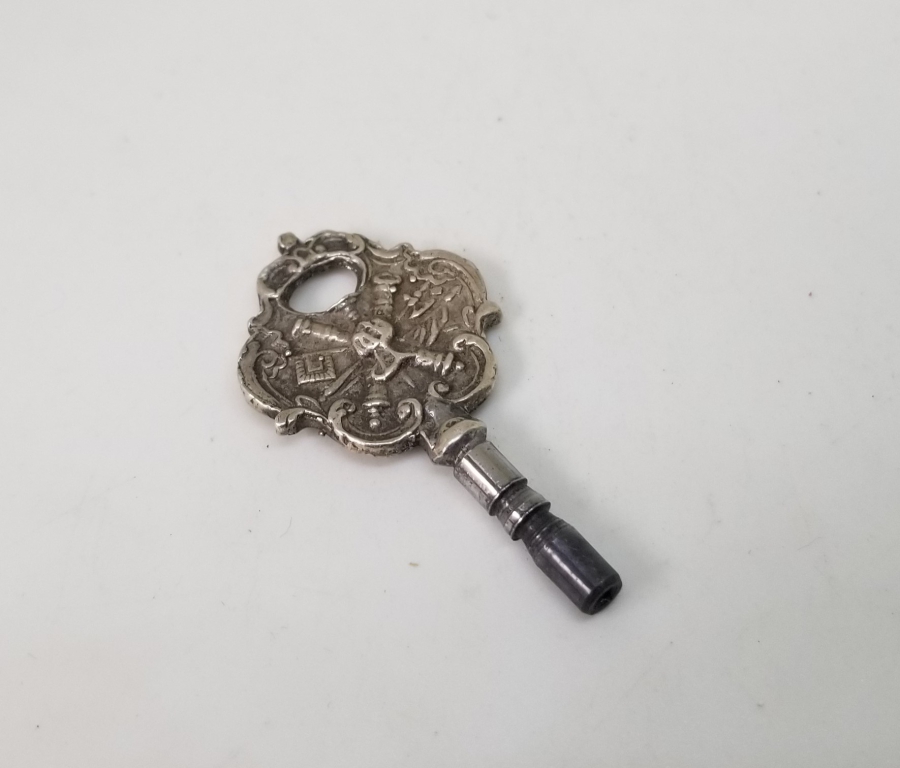 ÜZERİNDE OSMANLI DEVLET ARMASI FİGÜRÜ BULUNAN NADİR TİPTE OSMANLI SAAT KURMA ANAHTARI