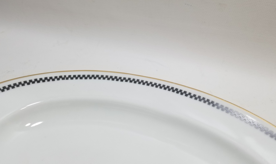 ARKASI OSMANLICA YAZILI VE ALTIN VARAKLI PORSELEN SALATA TABAĞI