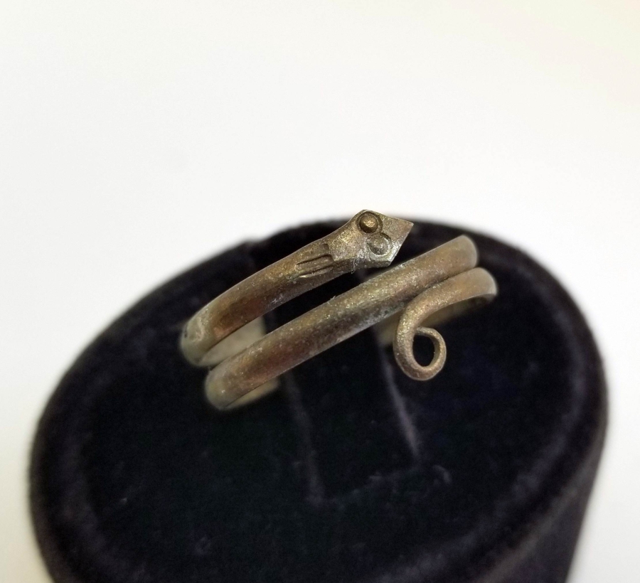 KABARTMA İŞÇİLİKLİ YILAN FORMLU OSMANLI DÖNEMİ RUM İŞİ YÜZÜK