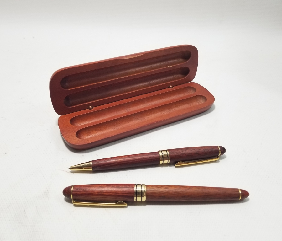 ORİJİNAL KUTUSUNDA ANTİKA DOLMA VE TÜKENMEZ KALEM TAKIMI