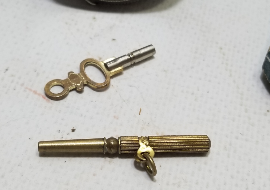 ORİJİNAL KURMA ANAHTARIYLA KUTUSUNDA OSMANLI DÖNEMİ KURMALI CEP SAATİ