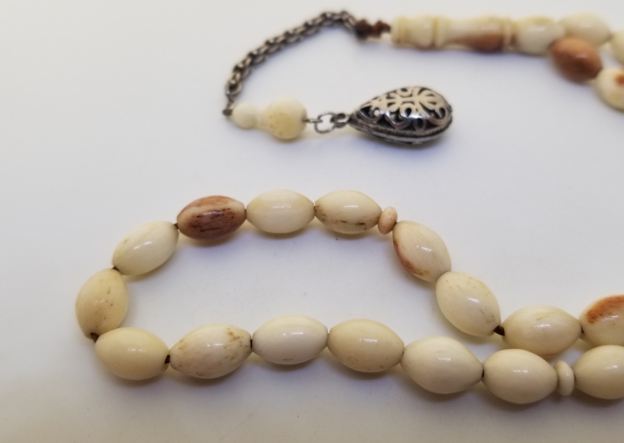 GÜMÜŞ PÜSKÜLLÜ ANTİKA DEVE KEMİĞİ TESPİH