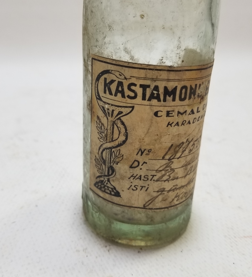 ORİJİNAL ETİKETİYLE ANTİKA ECZACI ŞİŞESİ