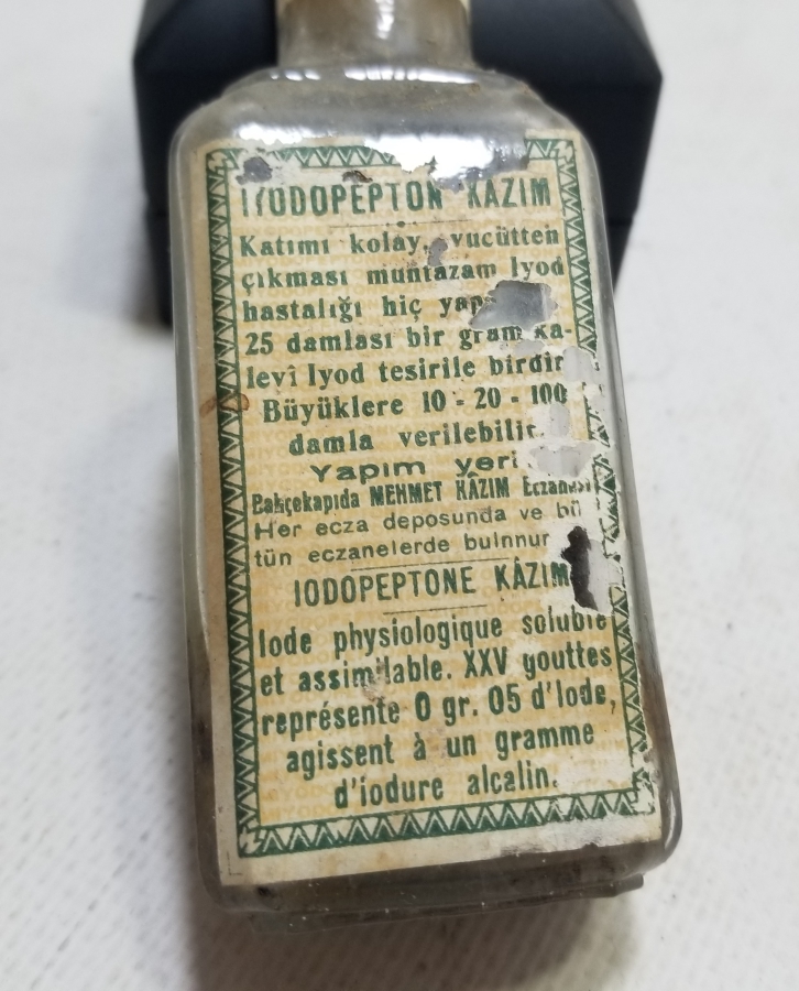 ORİJİNAL ETİKETİYLE ANTİKA İLAÇ ŞİŞESİ