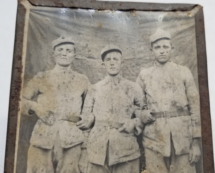 ORİJİNAL EL YAPIMI ÇERÇEVESİNDE ANTİKA ASKER FOTOĞRAFI