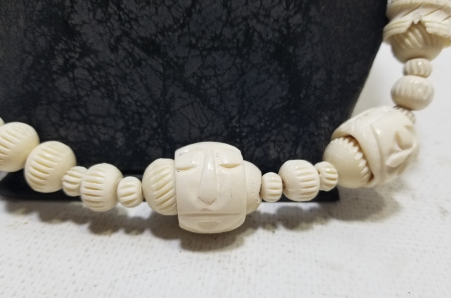 UZAKDOĞU YAPIMI ANTİKA KEMİK GERDANLIK