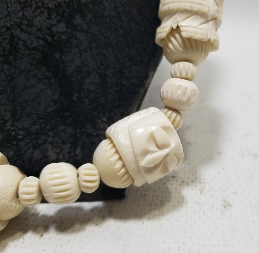 UZAKDOĞU YAPIMI ANTİKA KEMİK GERDANLIK