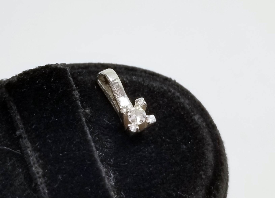 PIRLANTA TAŞLI KOLYE UCU