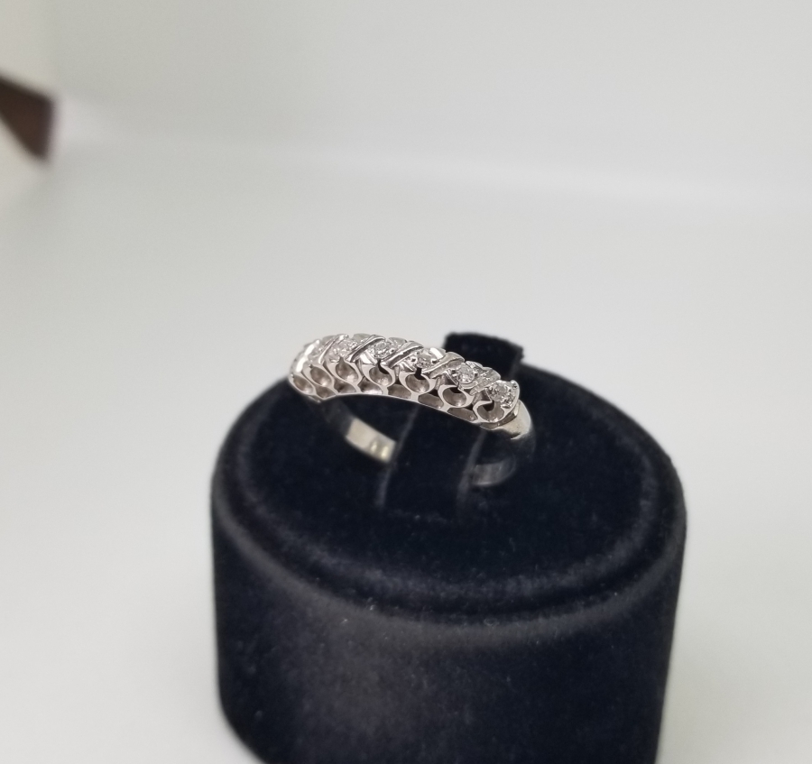 ÖZEL YAPIM YEDİTAŞ MODEL PIRLANTA YÜZÜK