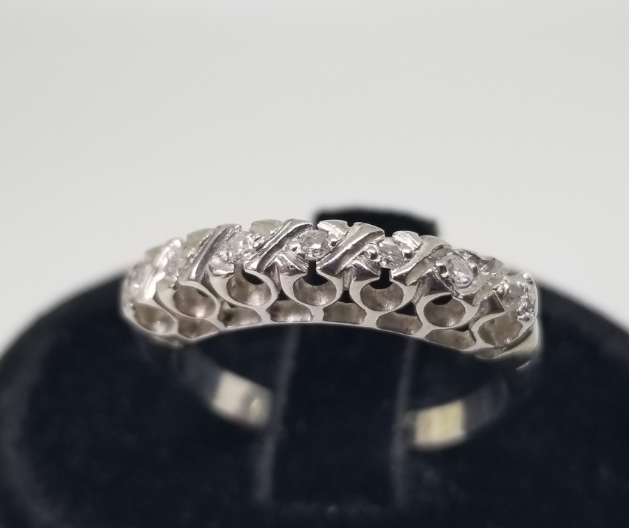 ÖZEL YAPIM YEDİTAŞ MODEL PIRLANTA YÜZÜK