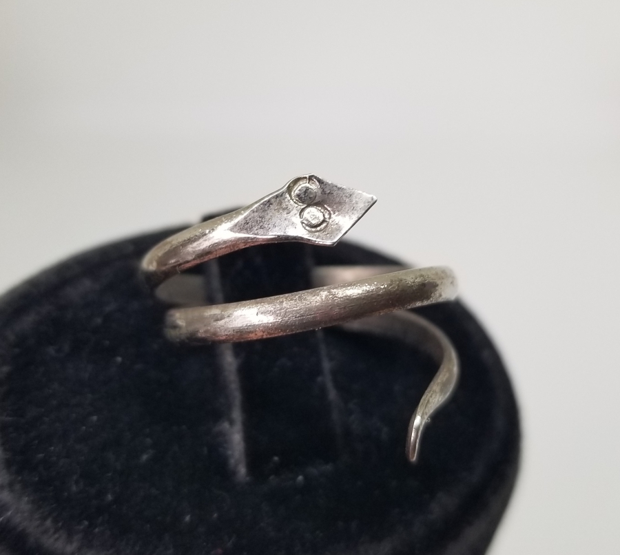 KABARTMA İŞÇİLİKLİ YILAN FORMLU OSMANLI DÖNEMİ RUM İŞİ YÜZÜK