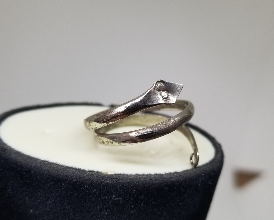 KABARTMA İŞÇİLİKLİ YILAN FORMLU OSMANLI DÖNEMİ RUM İŞİ YÜZÜK