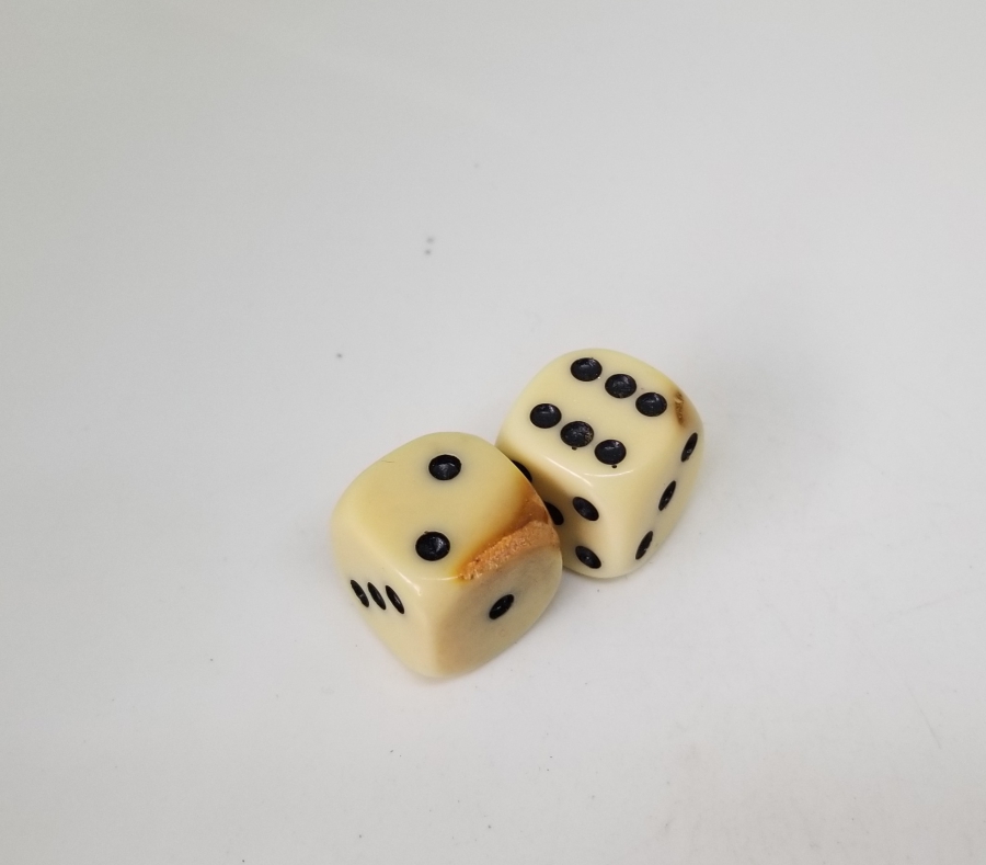 ANTİKA KATALİN ZAR