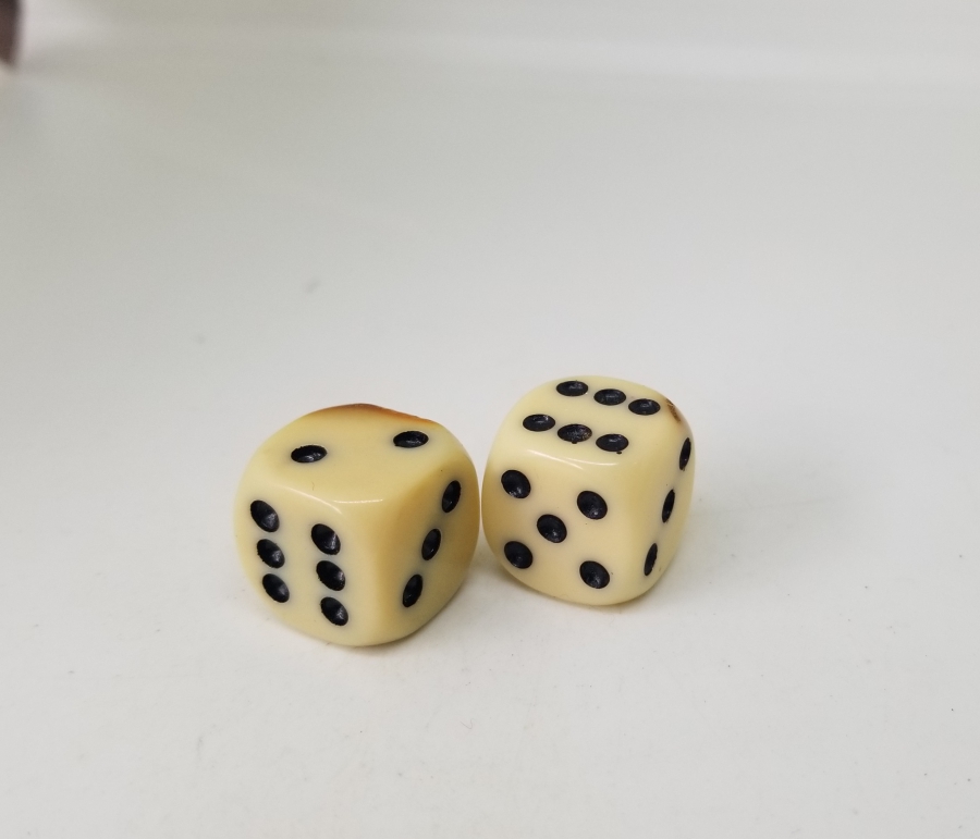 ANTİKA KATALİN ZAR