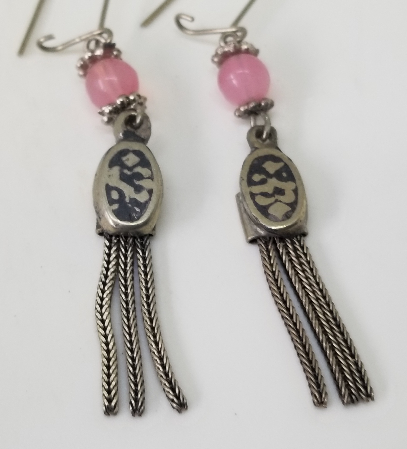 ÜZERİ DOĞAL TAŞLI VE SAVAT İŞÇİLİKLİ ÖZEL YAPIM ANTİKA KÜPE