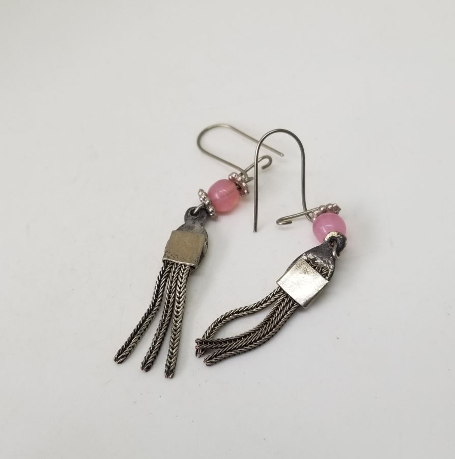 ÜZERİ DOĞAL TAŞLI VE SAVAT İŞÇİLİKLİ ÖZEL YAPIM ANTİKA KÜPE