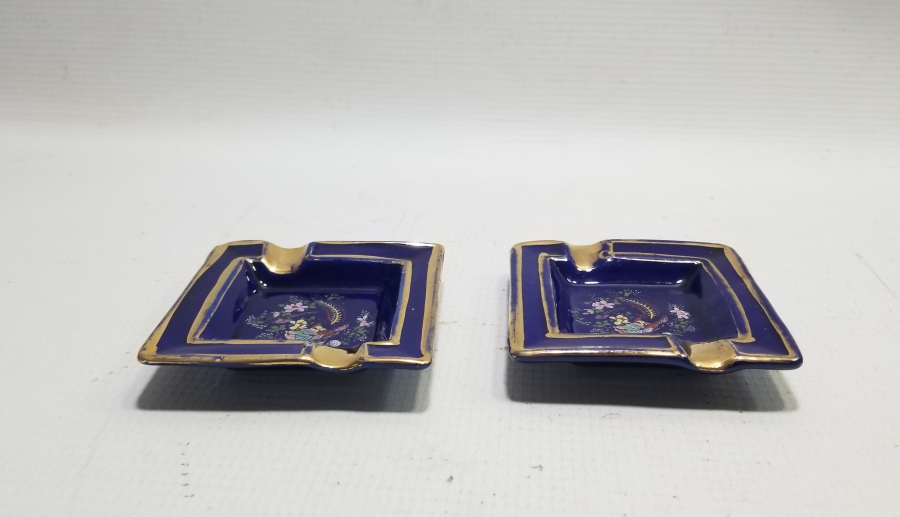 ÜZERİ ALTIN VARAKLI ANTİKA ÇİFT PORSELEN KÜLLÜK