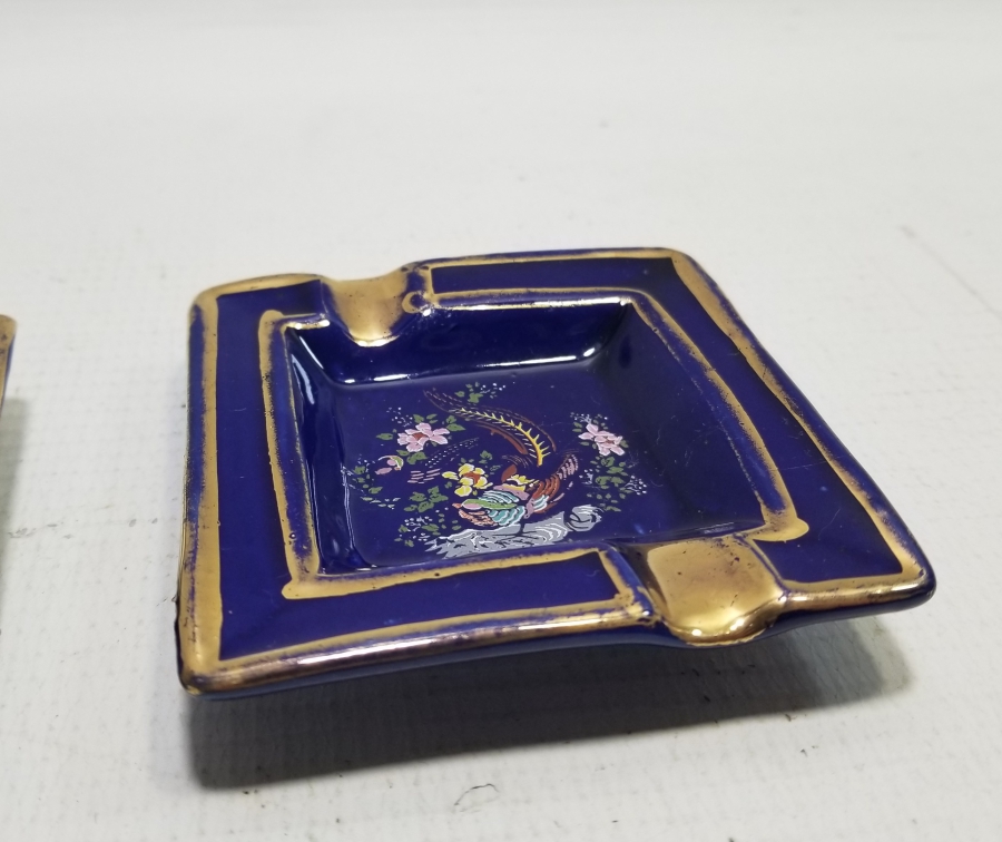 ÜZERİ ALTIN VARAKLI ANTİKA ÇİFT PORSELEN KÜLLÜK