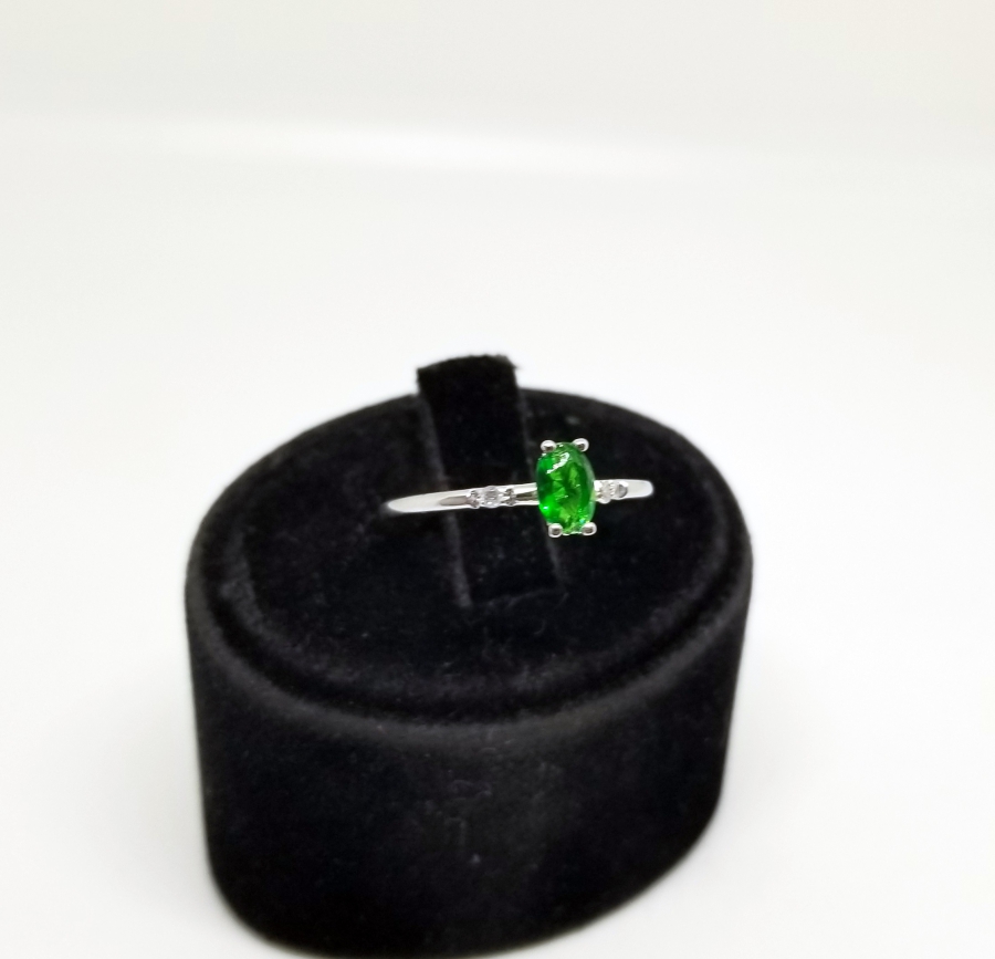 ZÜMRÜT VE PIRLANTA TAŞLI ÖZEL YAPIM YÜZÜK