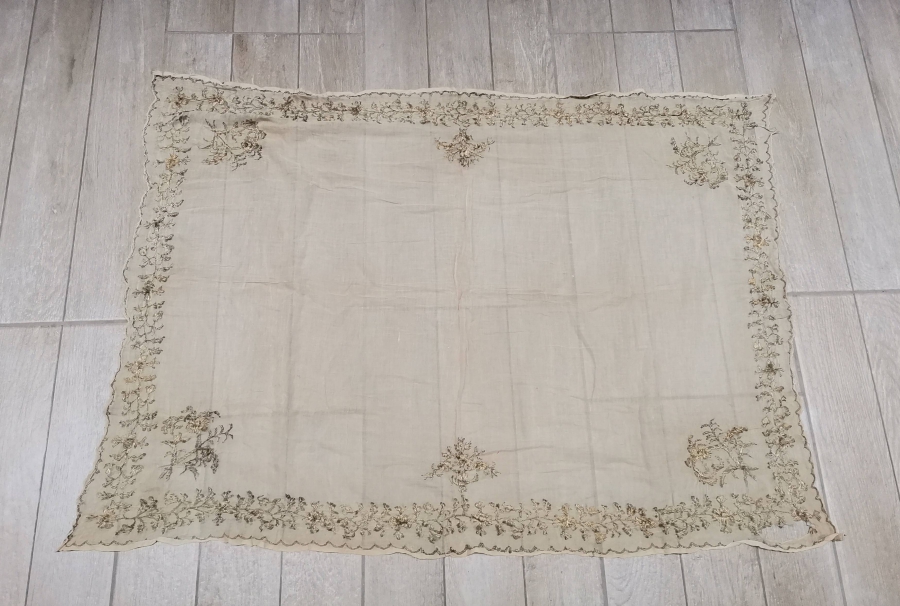 GÜMÜŞ SIRMA İŞÇİLİKLİ NADİR FORMDA OSMANLI DÖNEMİ BÜYÜK BOY GELİN BAŞI ÖRTÜSÜ - ULAMA