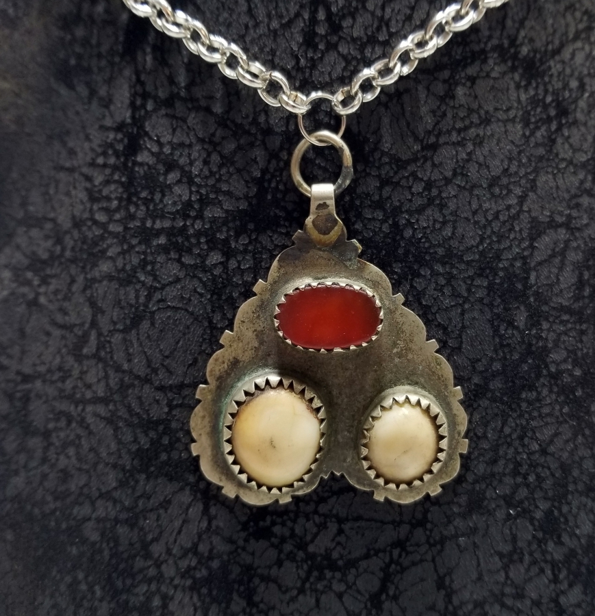 OSMANLI DÖNEMİ AİLE TASVİRLİ AKİK TAŞLI GERDANLIK