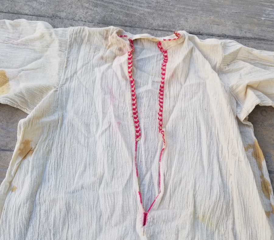 YAKASI VE KOLLARI İĞNE OYA İŞÇİLİKLİ OSMANLI DÖNEMİ İPEKLİ İÇLİK