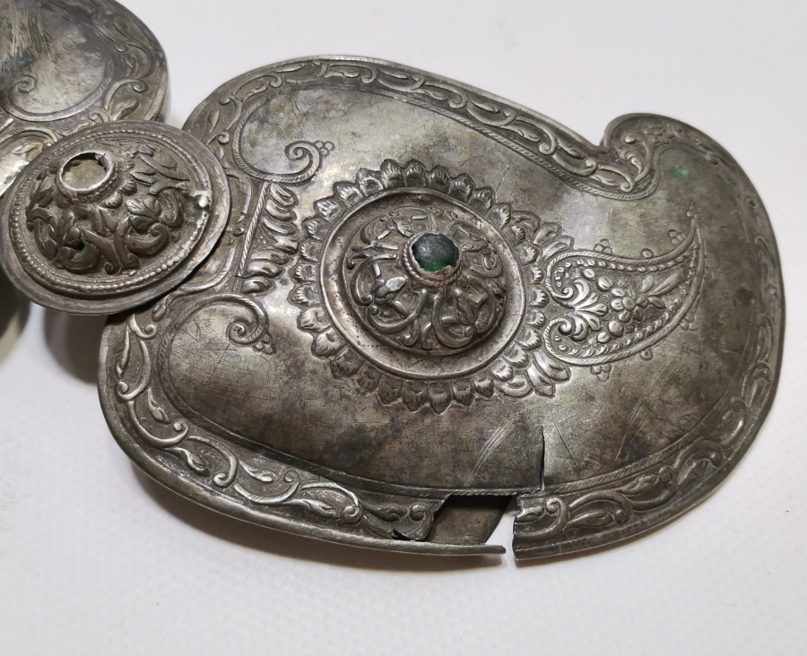 ÜZERİ KABARTMA İŞÇİLİKLİ OSMANLI DÖNEMİ GÜMÜŞ GELİN KEMERİ