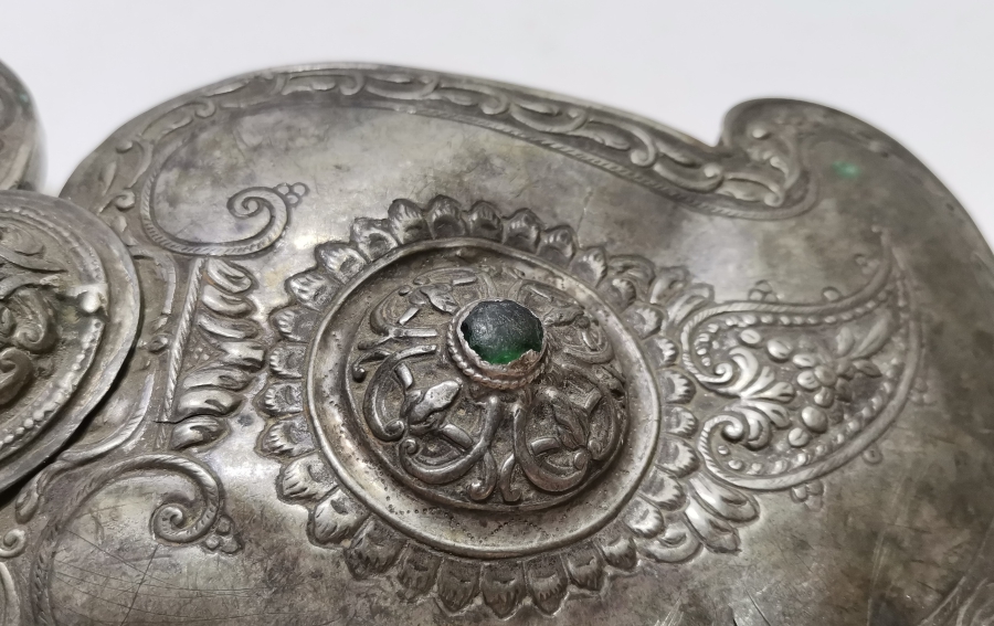 ÜZERİ KABARTMA İŞÇİLİKLİ OSMANLI DÖNEMİ GÜMÜŞ GELİN KEMERİ