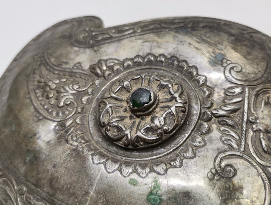 ÜZERİ KABARTMA İŞÇİLİKLİ OSMANLI DÖNEMİ GÜMÜŞ GELİN KEMERİ