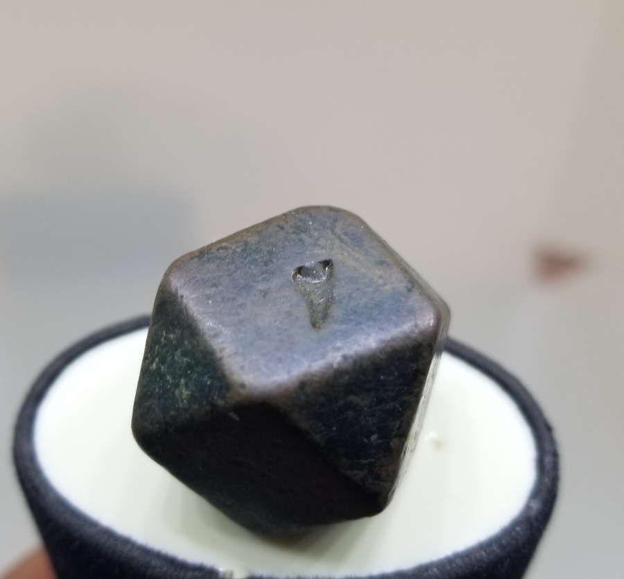 ÜZERİ DAMGALI NADİR TİPTE OSMANLI DÖNEMİ KÖŞELİ DİRHEM