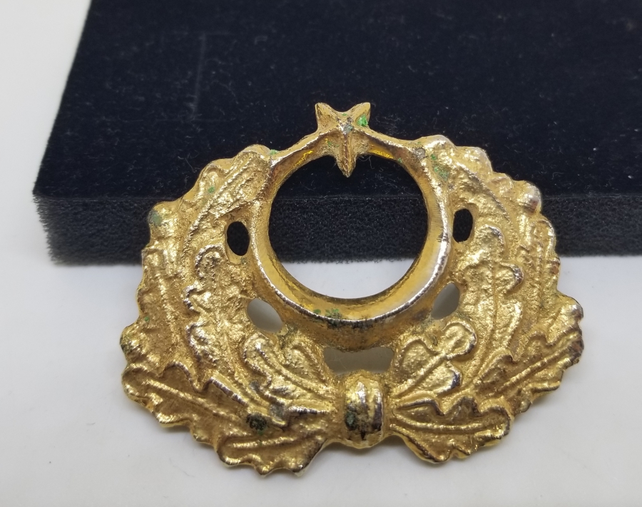 CUMHURİYET BAŞLARI ANTİKA SUBAY ŞAPKA KOKARTI