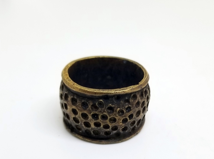 ÜZERİ TILSIMLI NADİR OSMANLI BRONZ TERZİ YÜKSÜĞÜ