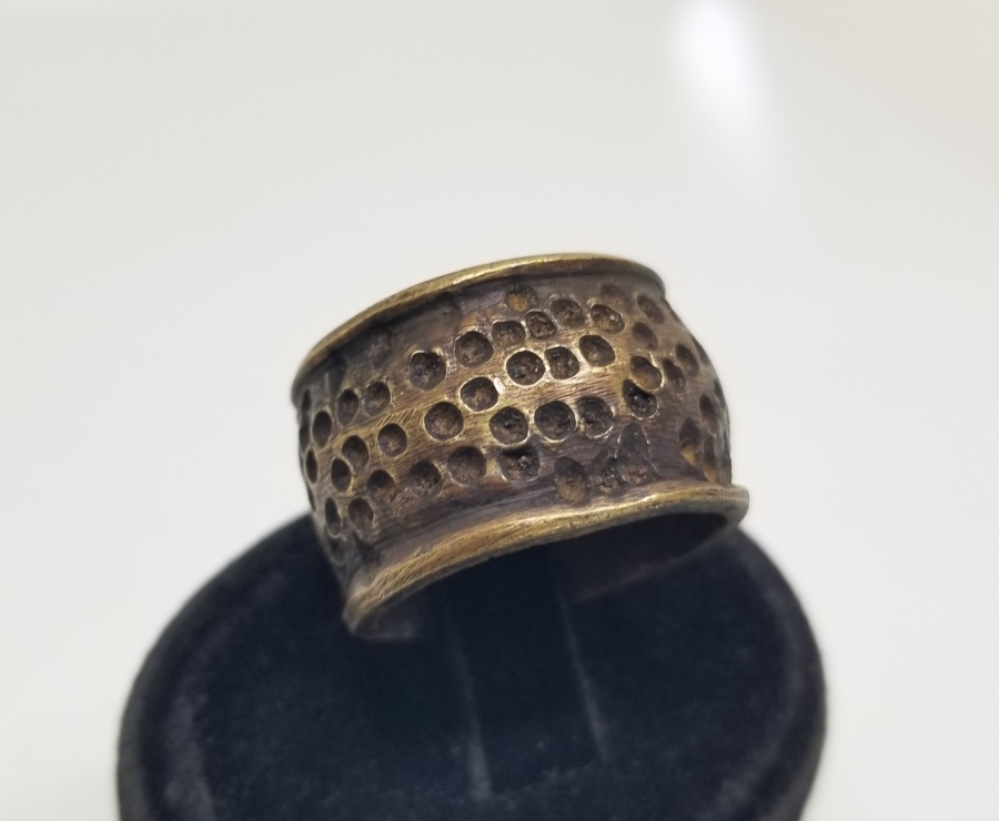 ÜZERİ TILSIMLI NADİR OSMANLI BRONZ TERZİ YÜKSÜĞÜ