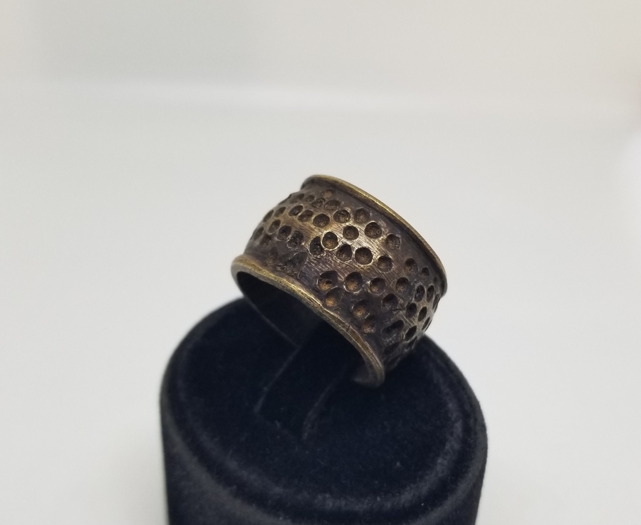 ÜZERİ TILSIMLI NADİR OSMANLI BRONZ TERZİ YÜKSÜĞÜ