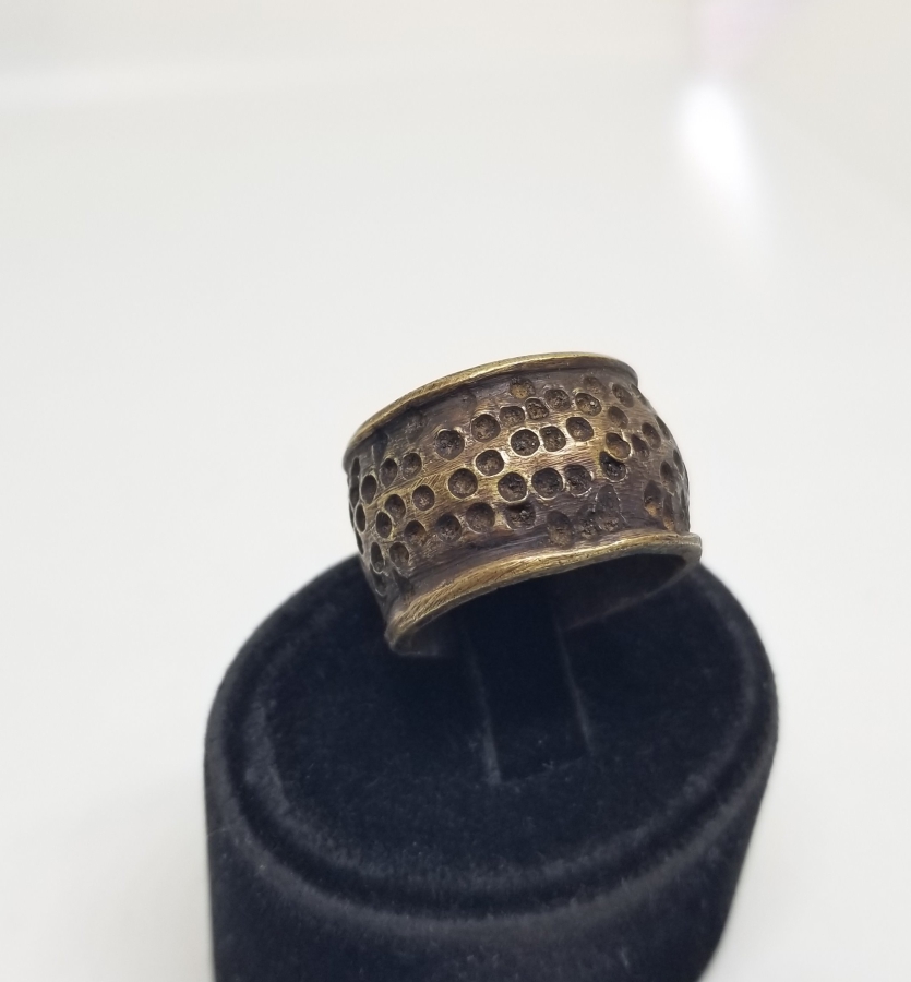 ÜZERİ TILSIMLI NADİR OSMANLI BRONZ TERZİ YÜKSÜĞÜ