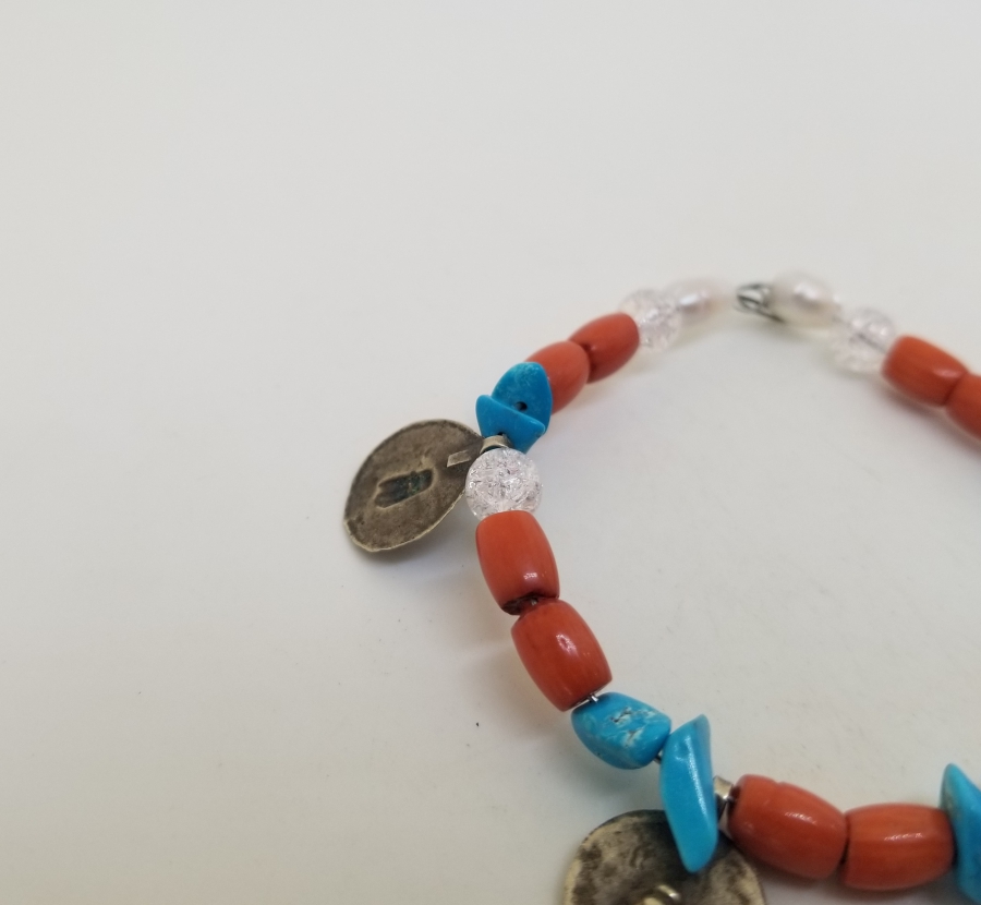 MERCAN TAŞLARLA SÜSLÜ ÖZEL YAPIM BİLEKLİK