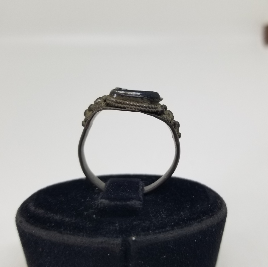 ÜZERİ KAN TAŞLI VE OSMANLICA YAZILI GÜMÜŞ YÜZÜK