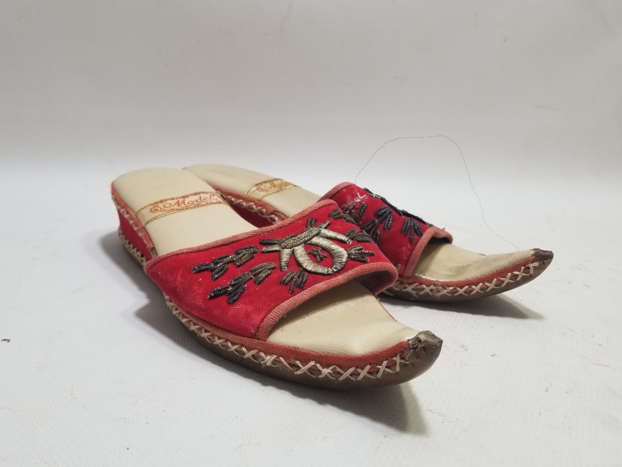 GÜMÜŞ SIRMA İŞÇİLİKLİ ANTİKA GELİN TERLİĞİ