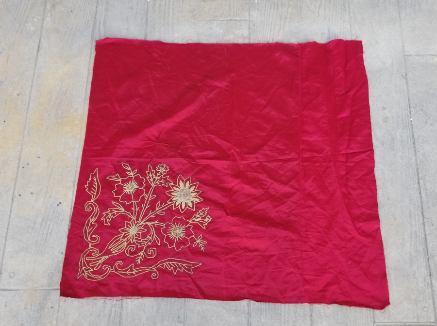 GÜMÜŞ SIRMA İŞÇİLİKLİ ANTİKA GELİN BOHÇASI