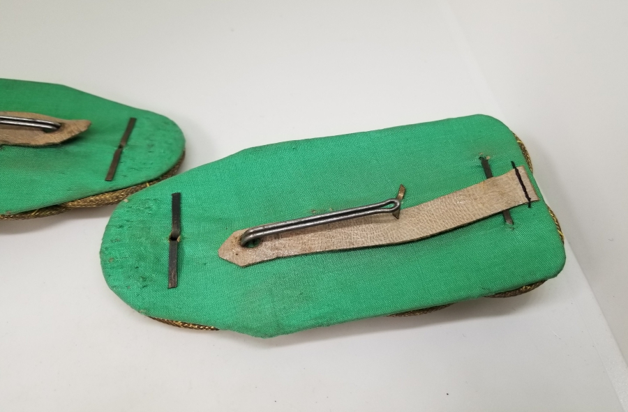 ÜZERİ SIRMA İŞÇİLİKLİ 1. DÜNYA SAVAŞI DÖNEMİ SUBAY APOLETİ