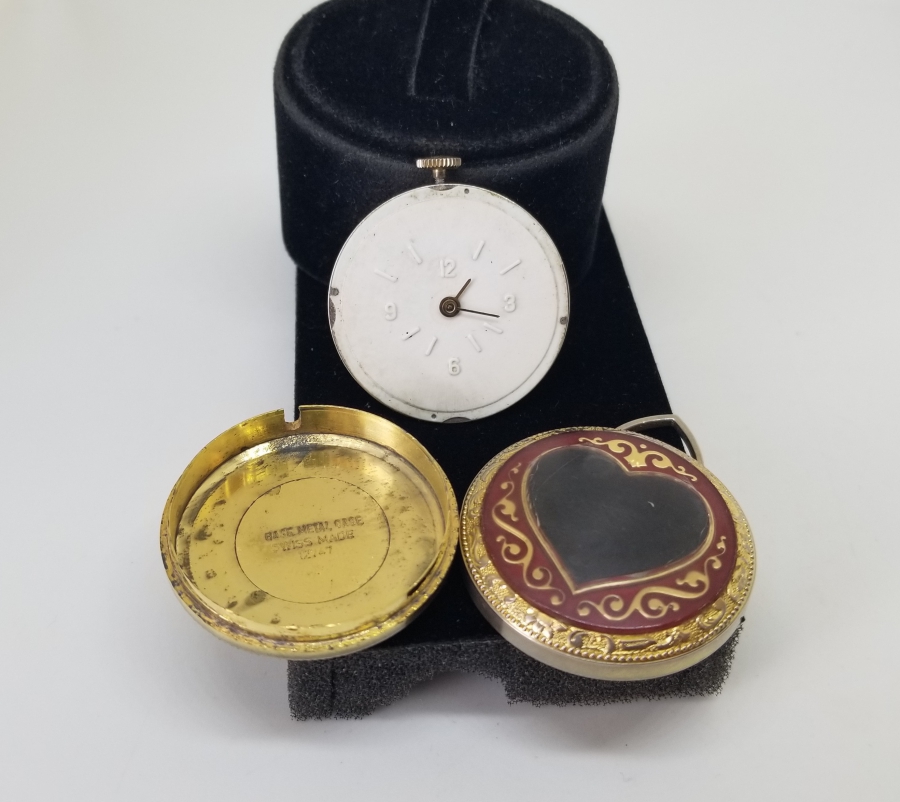 KALP FORMLU ALTIN KAPLAMA ANTİKA KOLYE SAAT