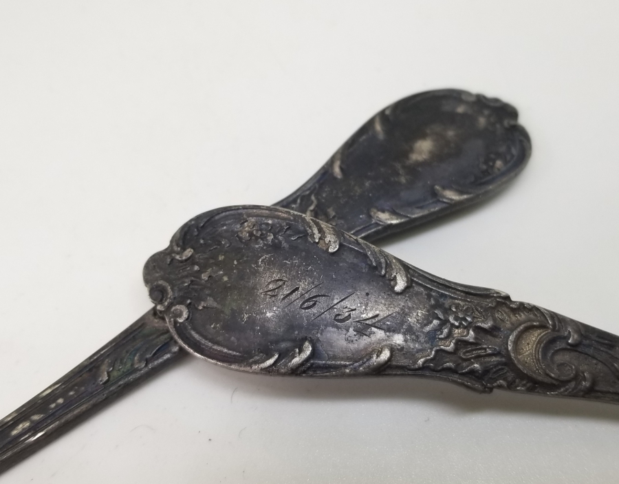 KABARTMA İŞÇİLİKLİ ANTİKA ÇİFT ÇATAL KAŞIK