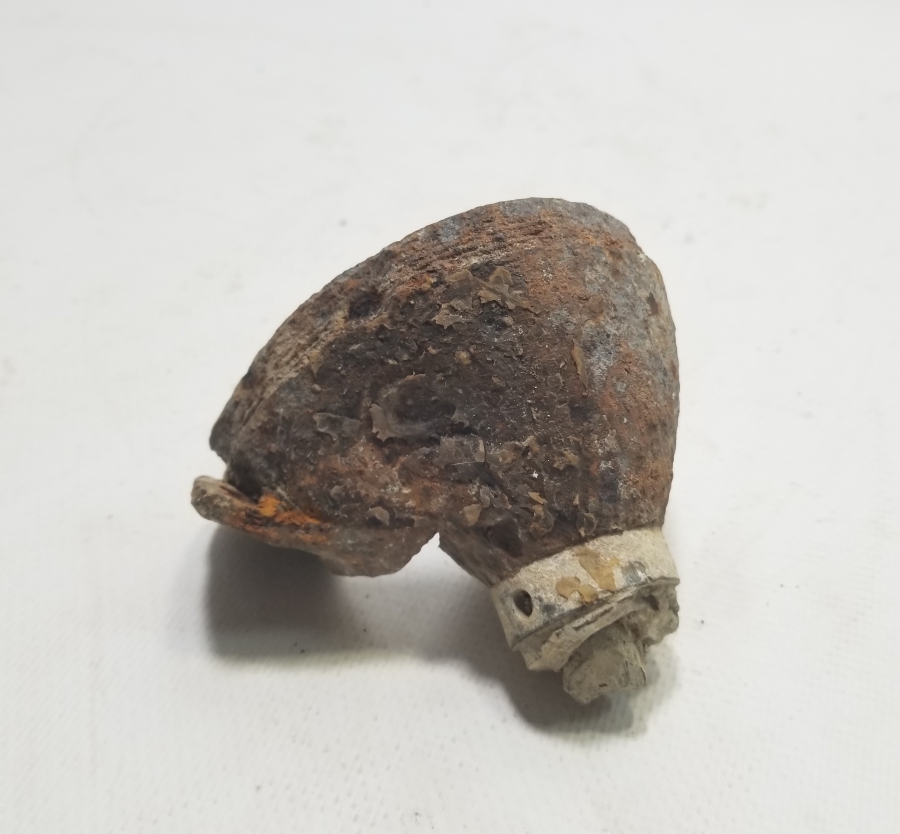 1. DÜNYA SAVAŞI DÖNEMİ NADİR TİPTE PATLAMIŞ FRANSIZ TOP MERMİSİ BAŞLIĞI