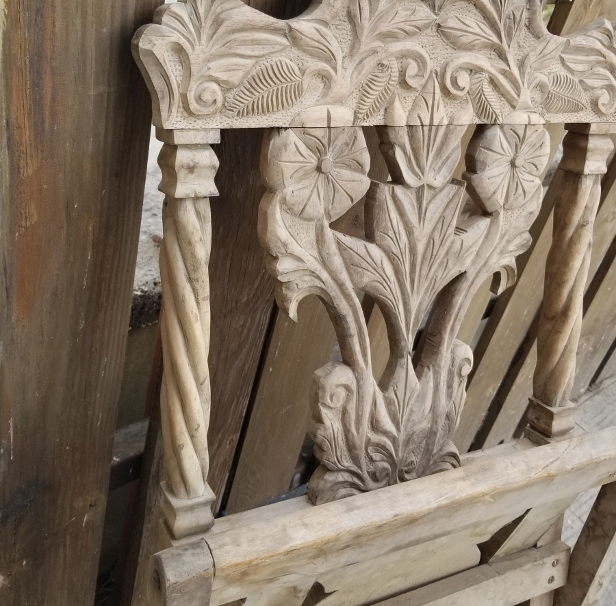 OSMANLI DÖNEMİ EL OYMA İŞÇİLİKLİ NADİR TİPTE KATLANIR SANDALYE