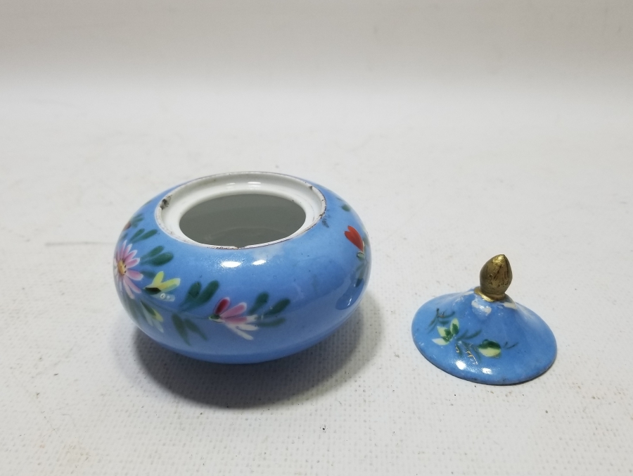 ÜZERİ EL BOYAMA İŞÇİLİKLİ OSMANLI DÖNEMİ PORSELEN HATTAT MÜREKKEPLİĞİ