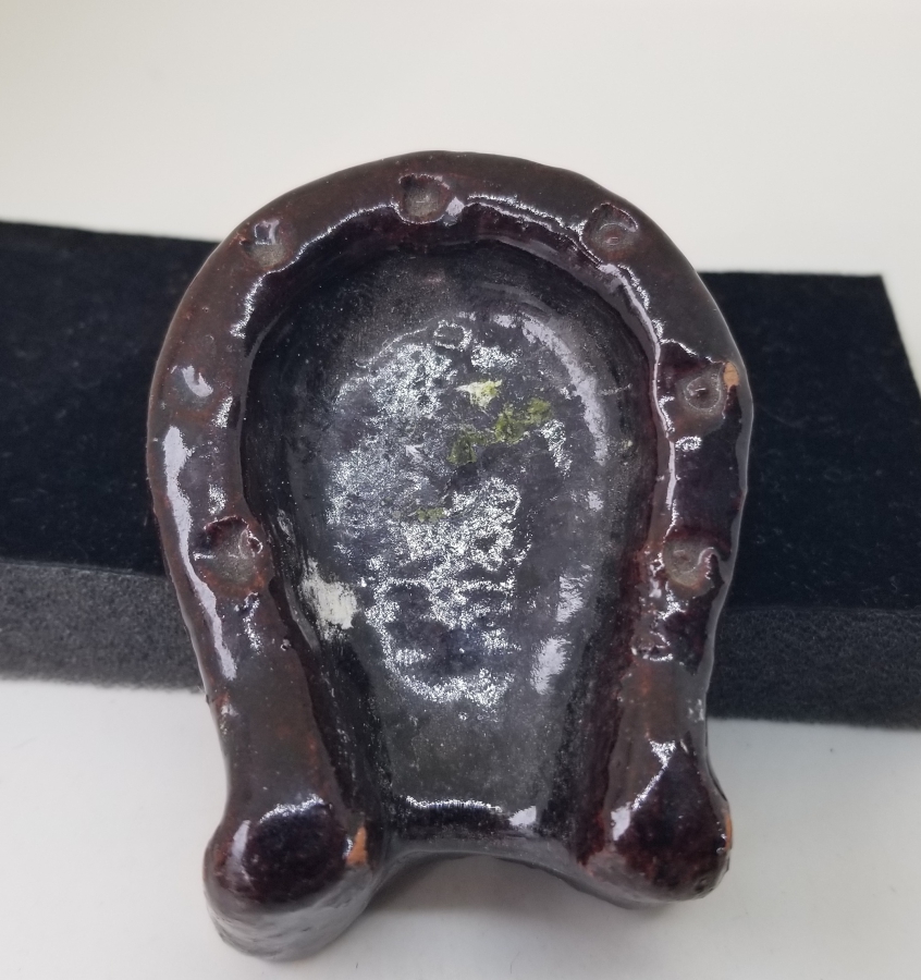 AT NALI FORMUNDA YAPILMIŞ ANTİKA KÜTAHYA KÜLLÜK