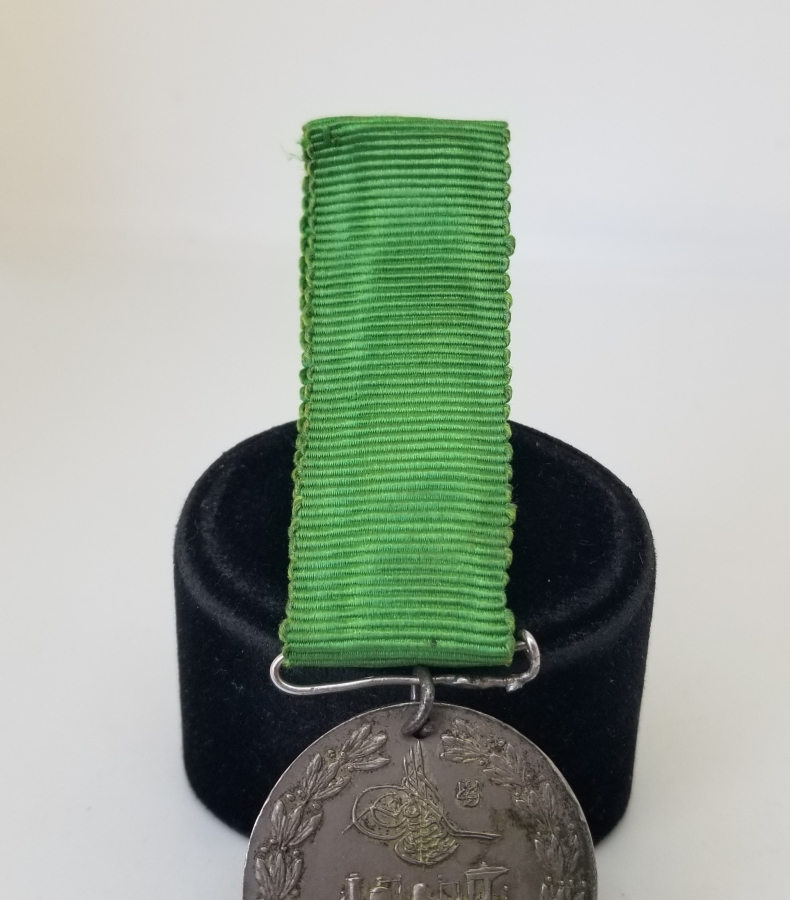 ORİJİNAL ASKI VE KURDELASI İLE GÜMÜŞ HİCAZ DEMİRYOLU MADALYASI