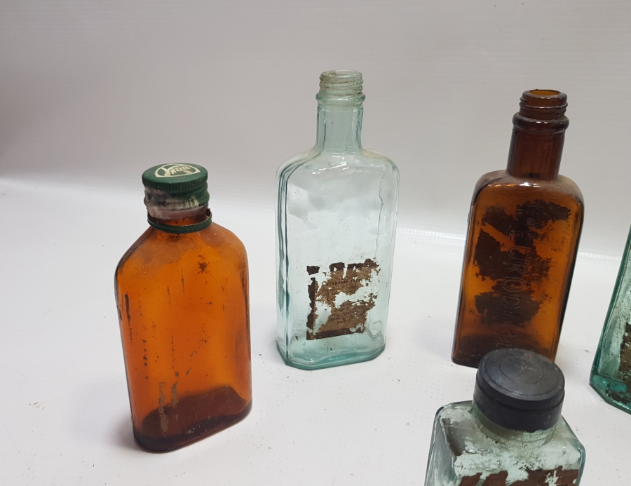 ECZACILIK TARİHİ - ANTİKA CAM İLAÇ ŞİŞESİ LOTU
