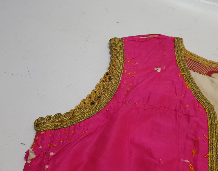 İPEK VE GÜMÜŞ SIRMA İŞÇİLİKLİ OSMANLI DÖNEMİ NADİR RUMELİ KIZ CEPKENİ